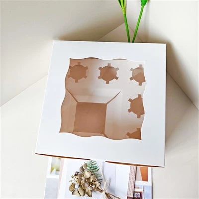 White Cake Box